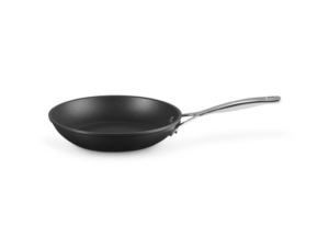 LE CREUSET - Koekenpan met 4x Sterkere Anti-Aanbaklaag 22 CM LE CREUSET - Koekenpan met 4x Sterkere Anti-Aanbaklaag 22 CM