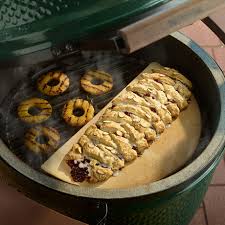 BIG GREEN EGG - Half ConvEGGtor Stone - XL BIG GREEN EGG - Half ConvEGGtor Stone - XL