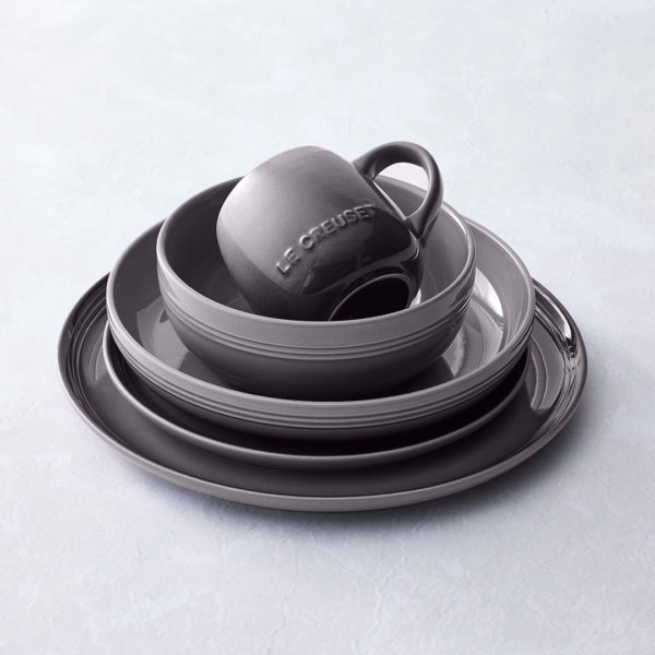 LE CREUSET - Diep Bord Coupe Flint 22cm LE CREUSET - Diep Bord Coupe Flint 22cm