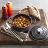 LE CREUSET * Gietijzeren ronde braadpan in Mat Zwart 20cm 2,4l LE CREUSET * Gietijzeren ronde braadpan in Mat Zwart 20cm 2,4l