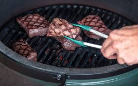 BIG GREEN EGG - Cast Iron HAlf Grid XL BIG GREEN EGG - Cast Iron HAlf Grid XL